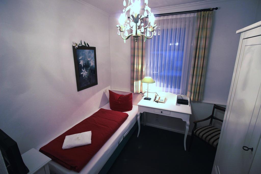 Hotel Garni Zur Linde ฮิตซาคเคอร์ ห้อง รูปภาพ