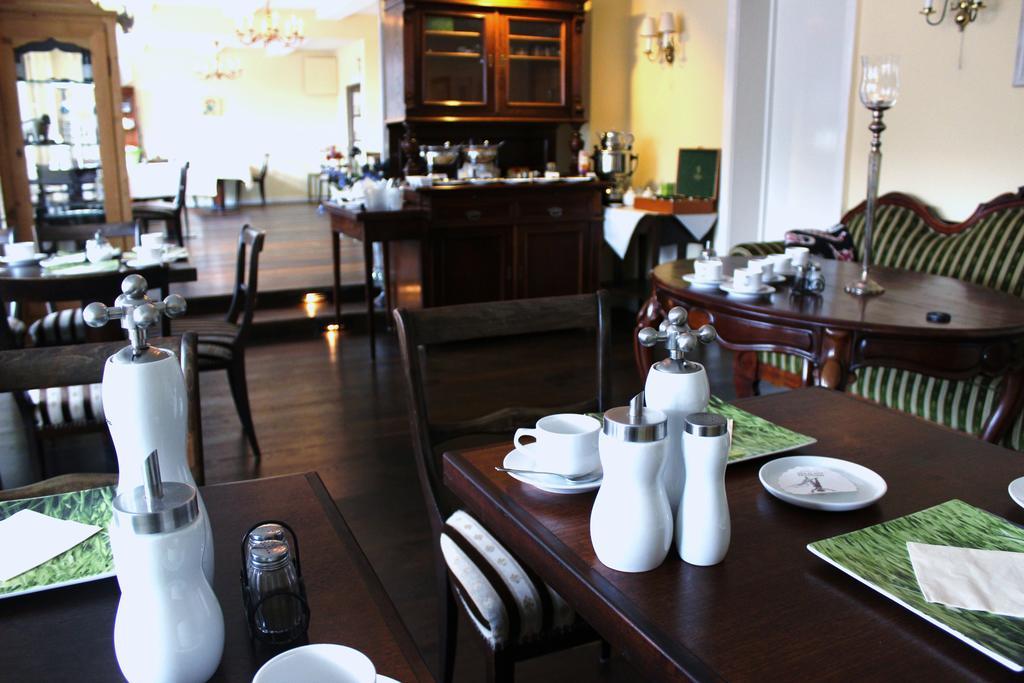 Hotel Garni Zur Linde ฮิตซาคเคอร์ ภายนอก รูปภาพ